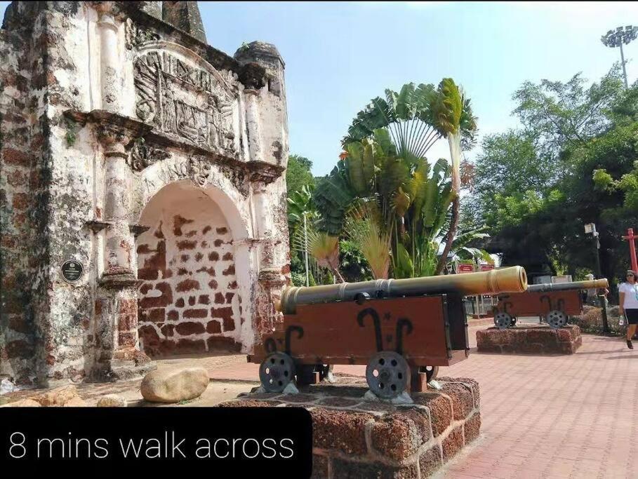 2 Bedroom Apartment Next To Historical Spots Malacca Luaran gambar